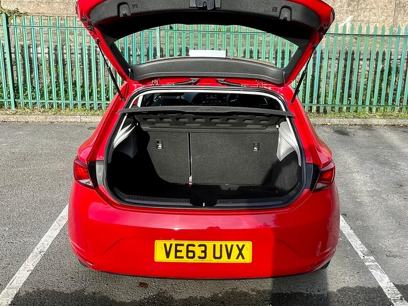 SEAT LEON