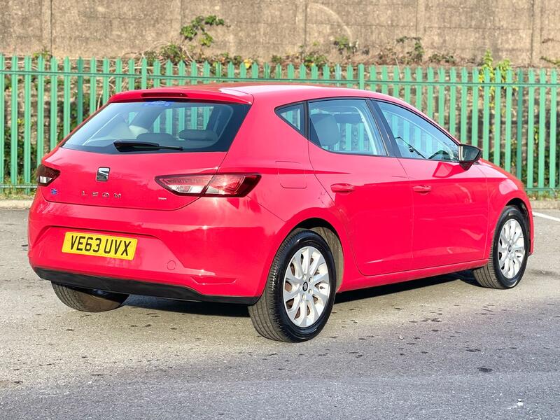 SEAT LEON