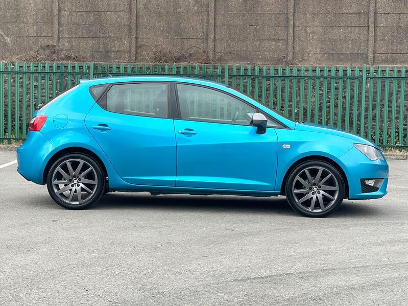 SEAT IBIZA