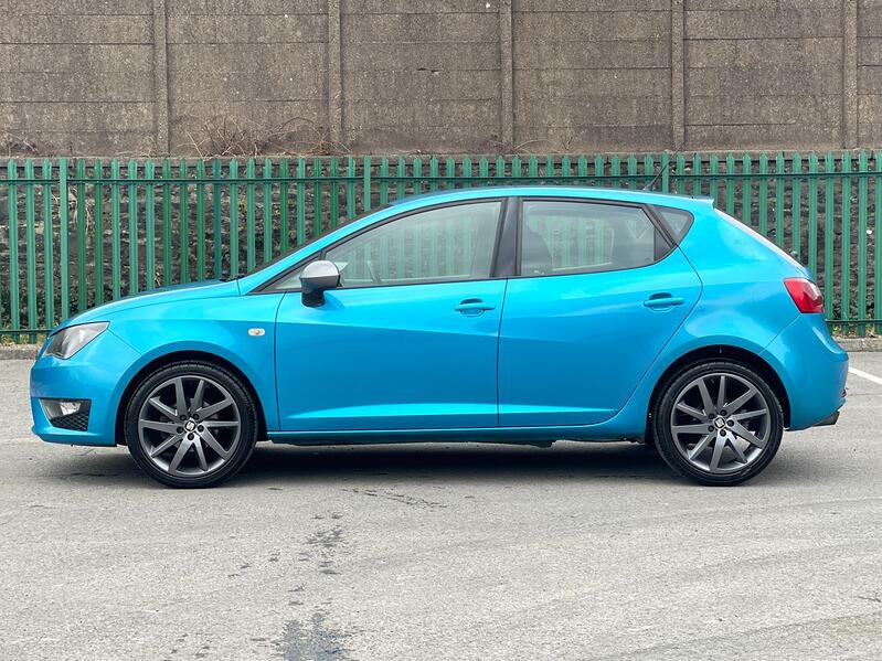 SEAT IBIZA