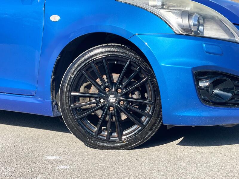 SUZUKI SWIFT