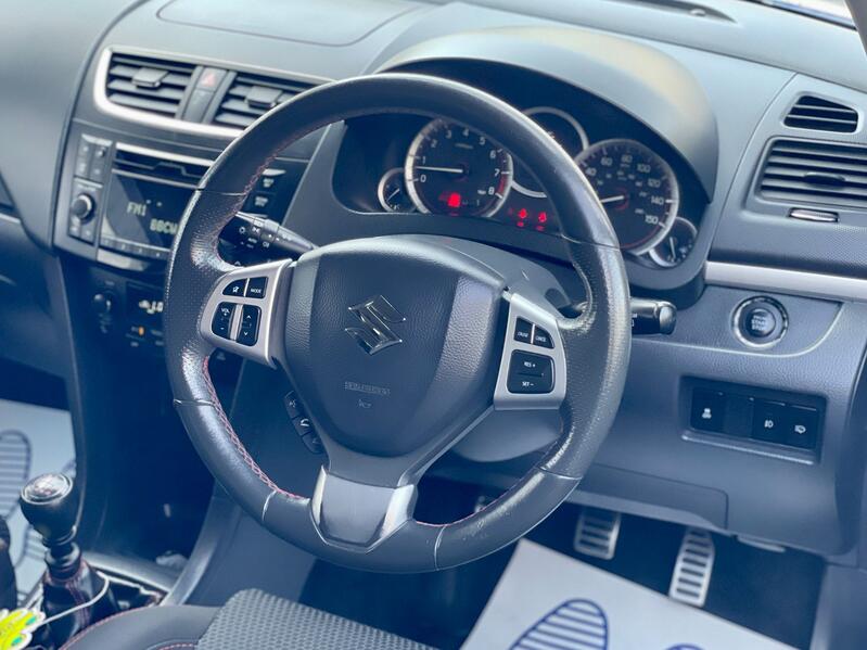 SUZUKI SWIFT