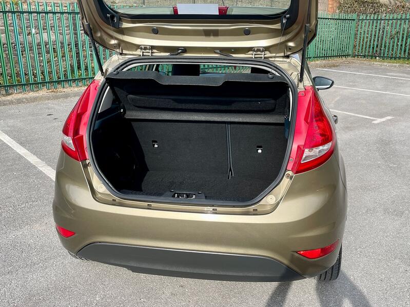 FORD FIESTA
