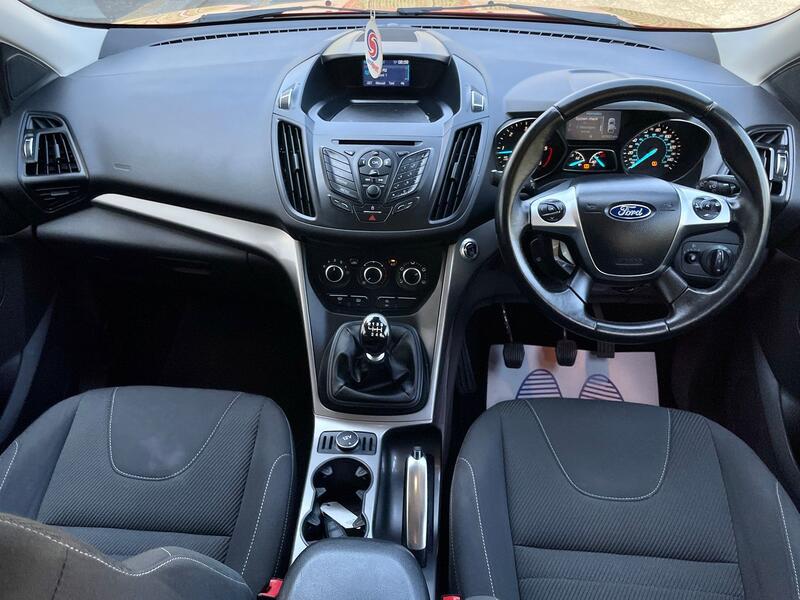 FORD KUGA